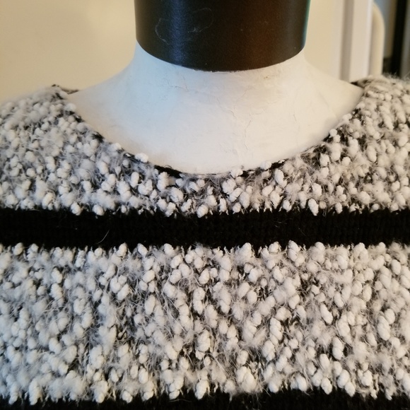 🌹 Calvin Klein super comfy sweater size s - Picture 8 of 8